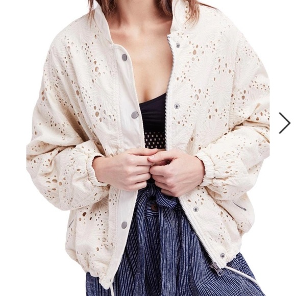 Free People Daisy Jane Bomber Jacket Cream Neutral Floral Embroidery Women’s XS - Picture 4 of 6